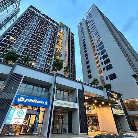 Hck14 B Skytree Dualkey Bukit Indah Legoland Projector Apartment Johor Bahru Exterior photo