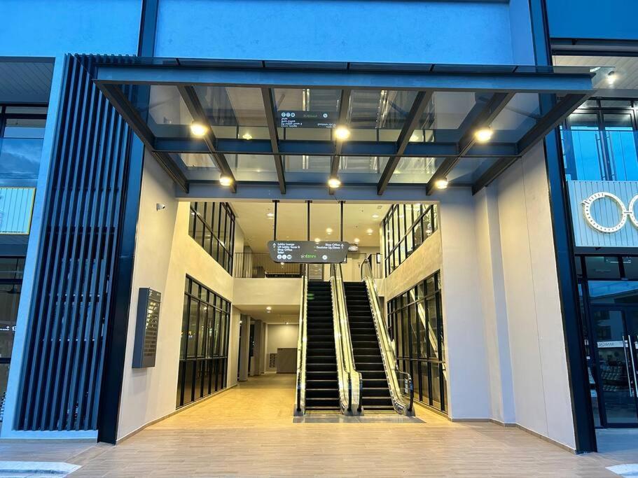 Apartment Hck14 B Skytree Dualkey Bukit Indah Legoland Projector Johor Bahru