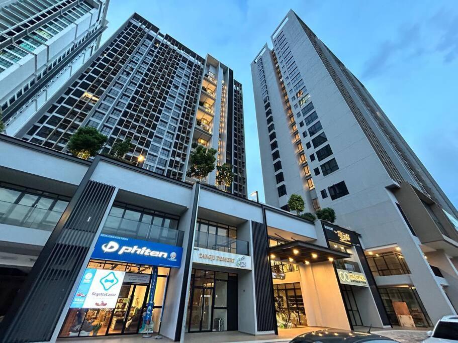 Hck14 B Skytree Dualkey Bukit Indah Legoland Projector Apartment